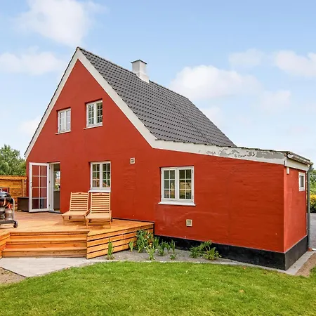 2 Bedroom Gorgeous Home In Svaneke * Svaneke