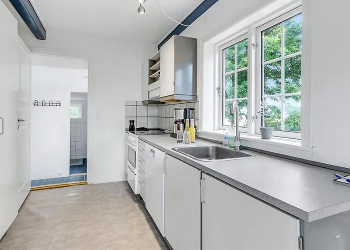 Beautiful In With Kitchen * سفانيكي