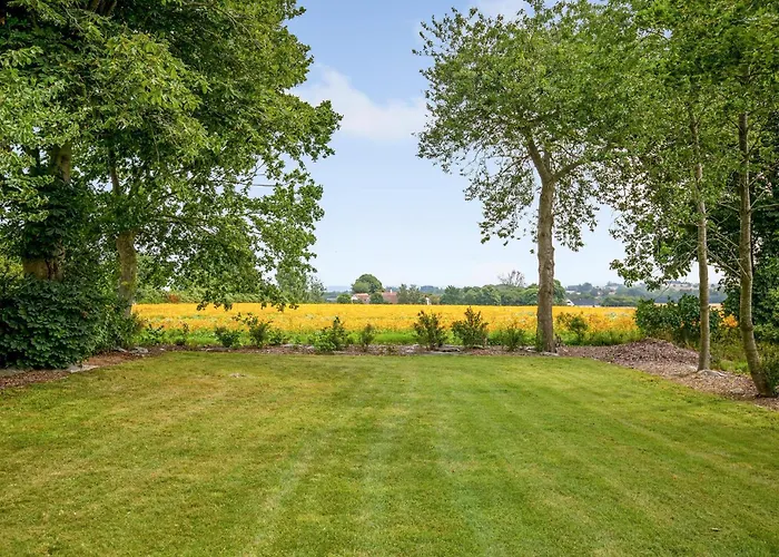 Beautiful In With Kitchen